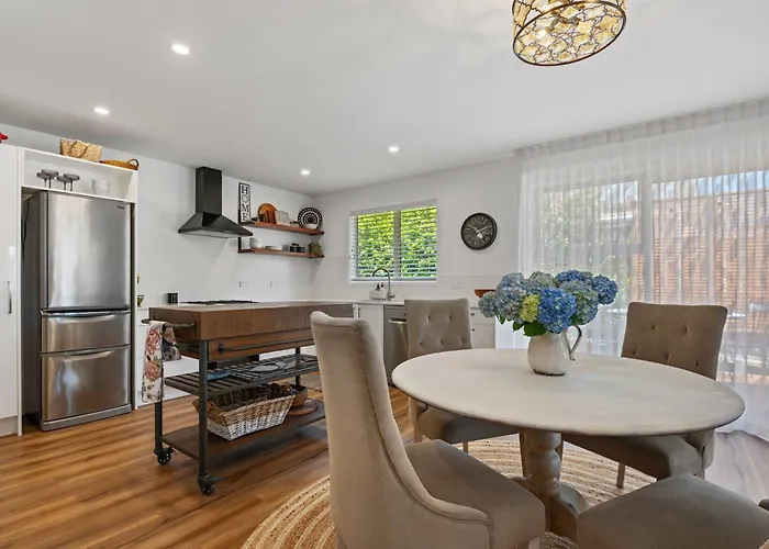 Mcdowell - Modern 3 Bedroom In Springfield Rotorua